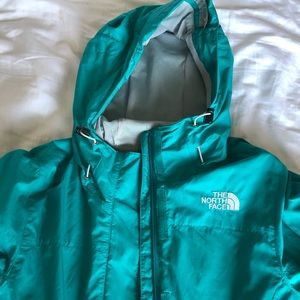 North Face Women’s Windbreaker XS EUC
